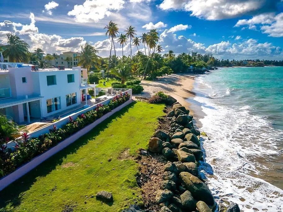 Casa Del Mar - Large Ocean Front Home On Sandy Beach With Pool Loiza