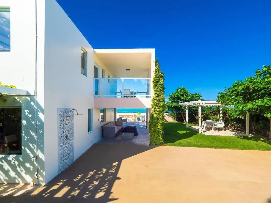 Casa Del Mar - Large Ocean Front Home On Sandy Beach With Pool Loiza 0*,