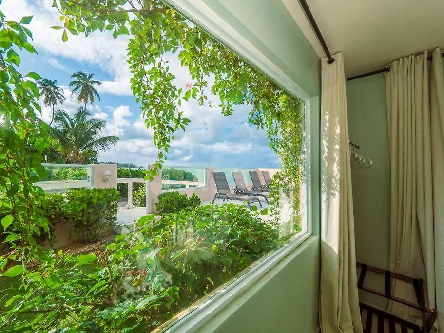 Casa Del Mar - Large Ocean Front Home On Sandy Beach With Pool Loiza